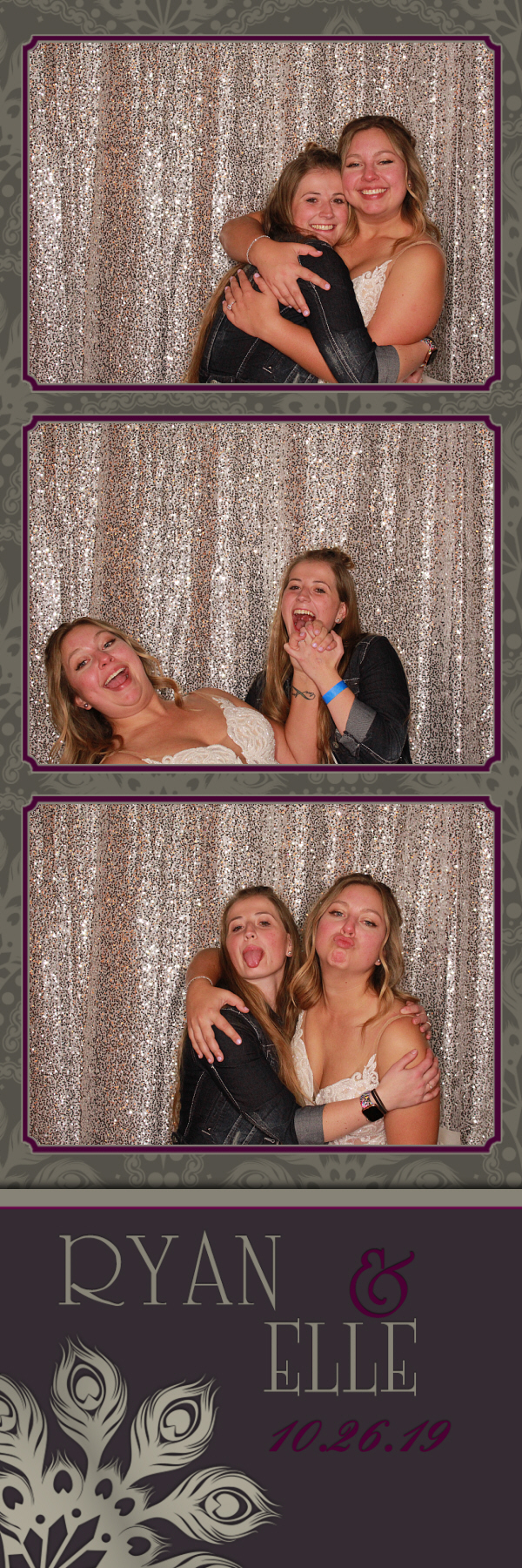 Elle's Wedding | View more photos from the event at gallery.photoboothbillings.com/u/PhotoBoothBillings/Elles-Wedding